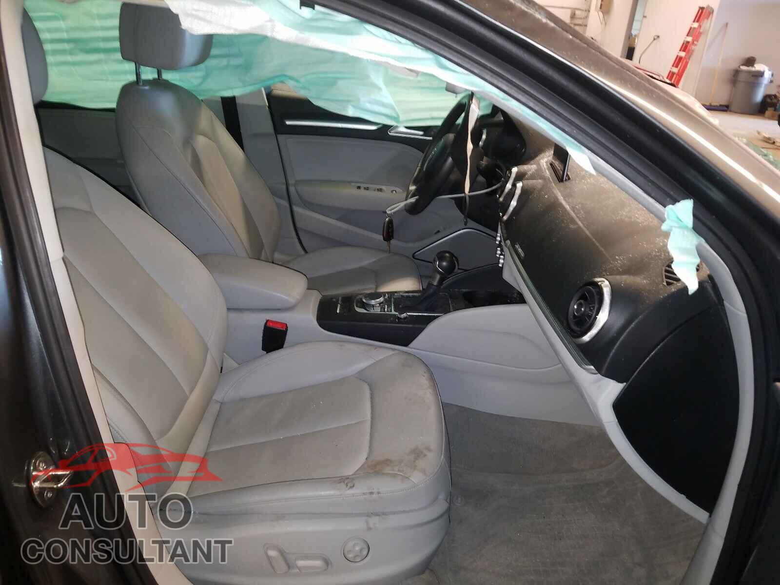 AUDI A3 2015 - WAUEFGFF8F1069043