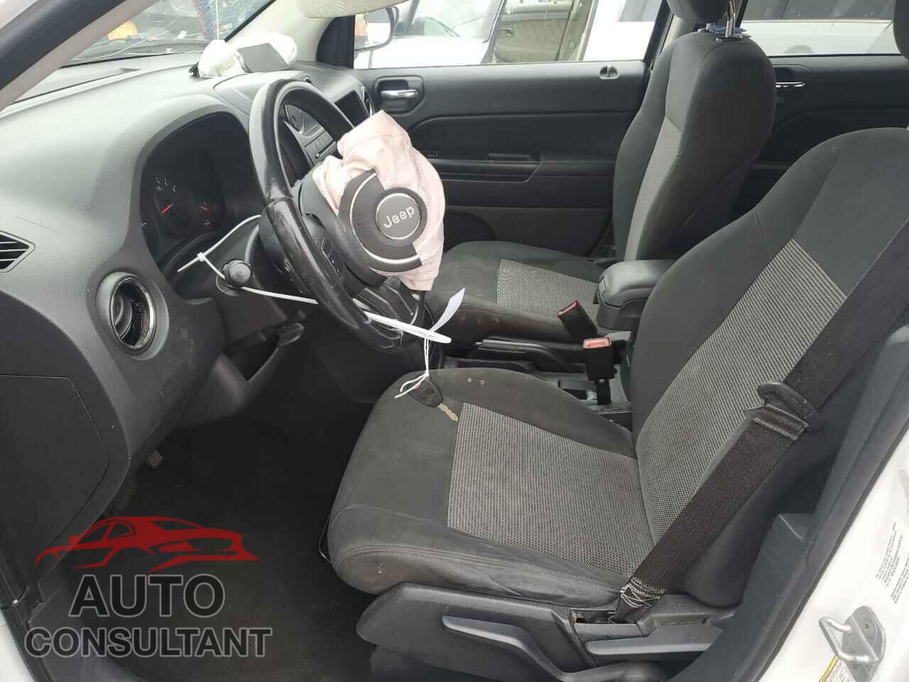 JEEP COMPASS 2011 - 1J4NF1FB1BD183143