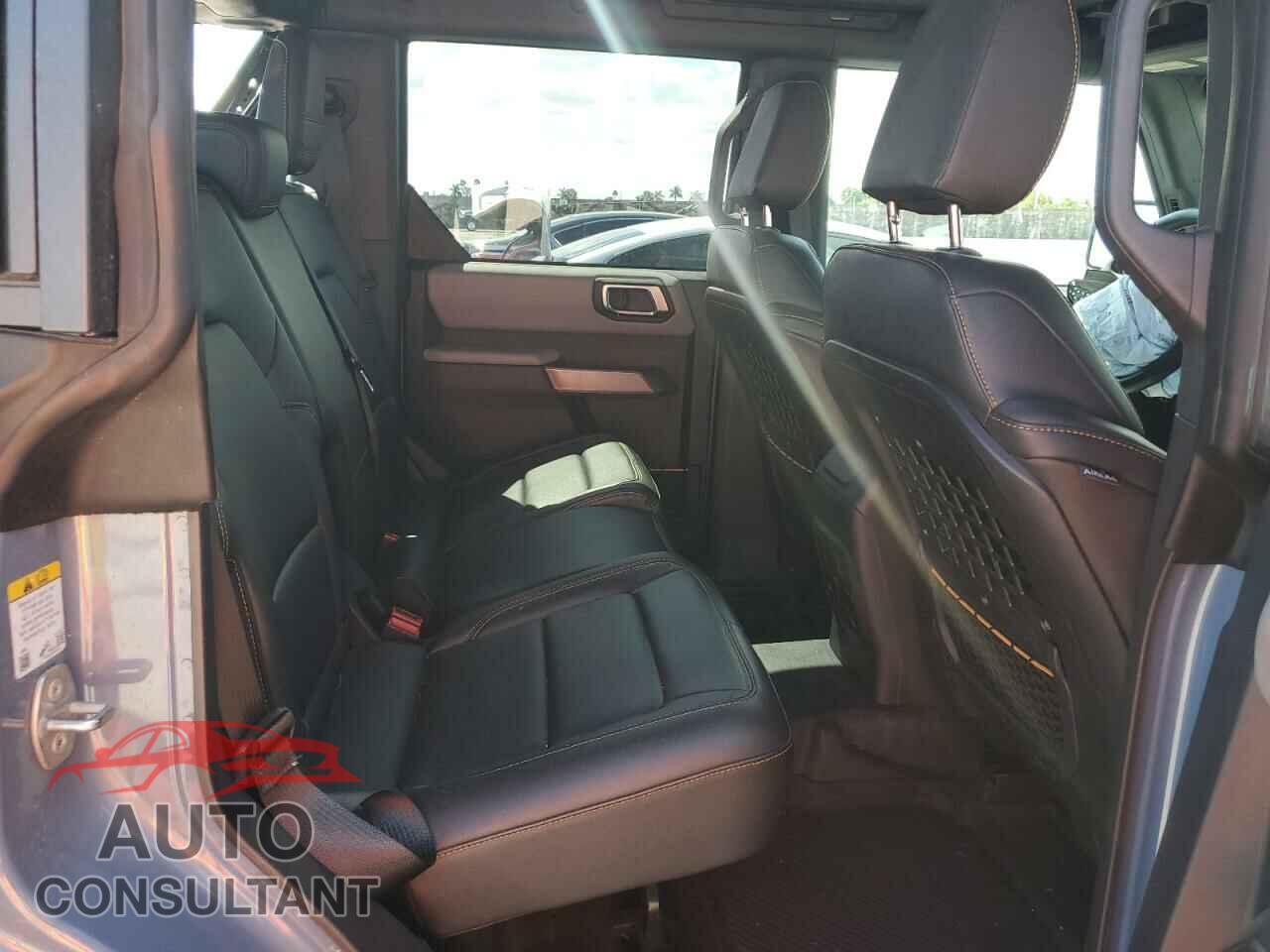 FORD BRONCO 2023 - 1FMEE5DH2PLB07348