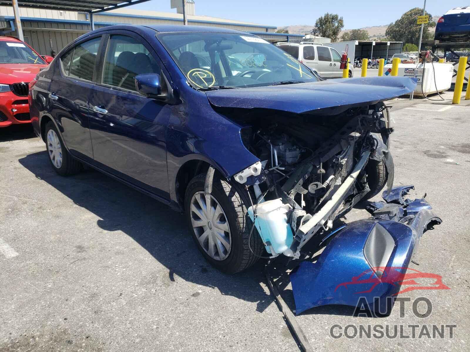 NISSAN VERSA 2018 - 3N1CN7AP3JL886258