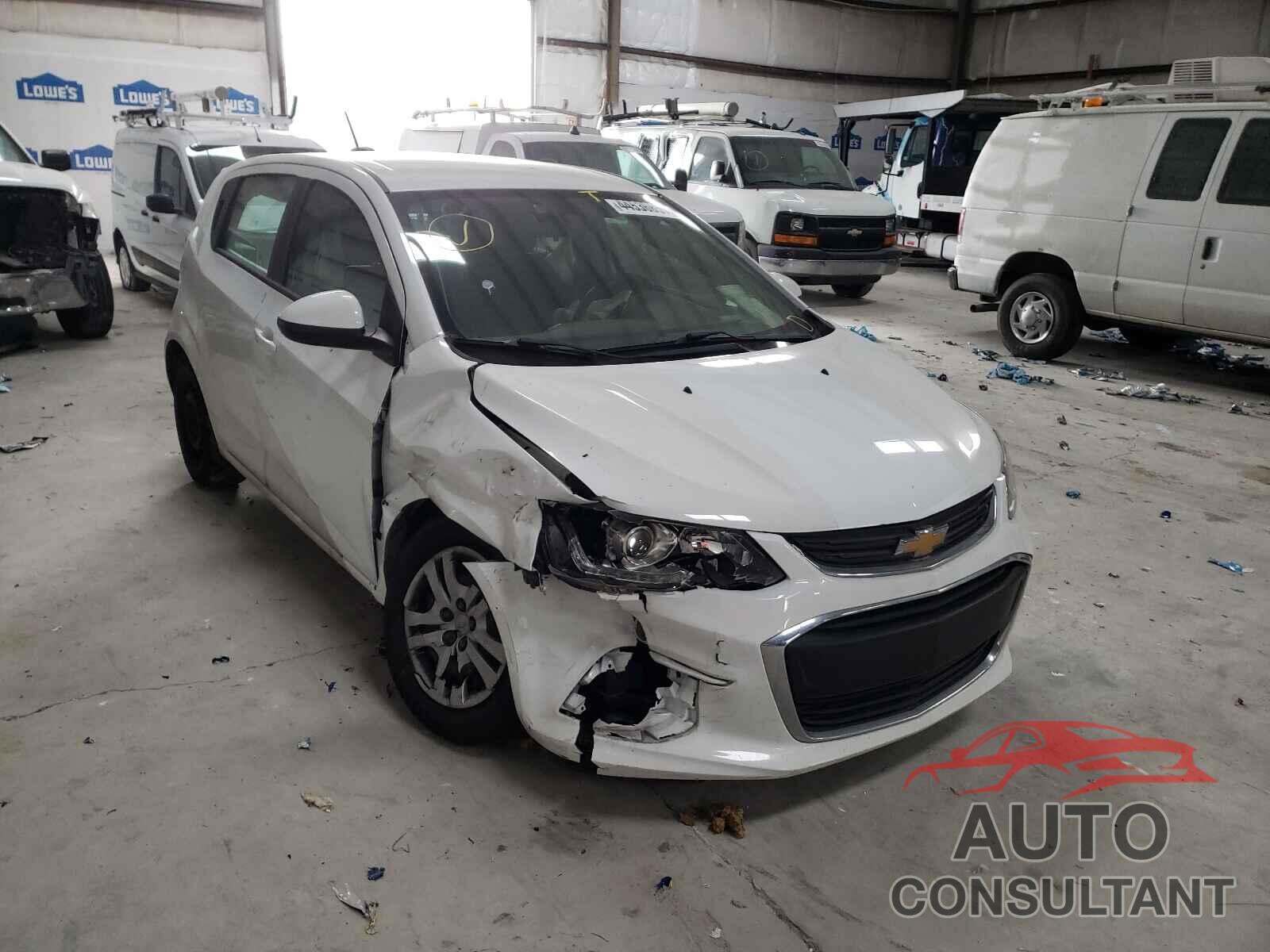 CHEVROLET SONIC 2017 - 1G1JG6SH6H4138788
