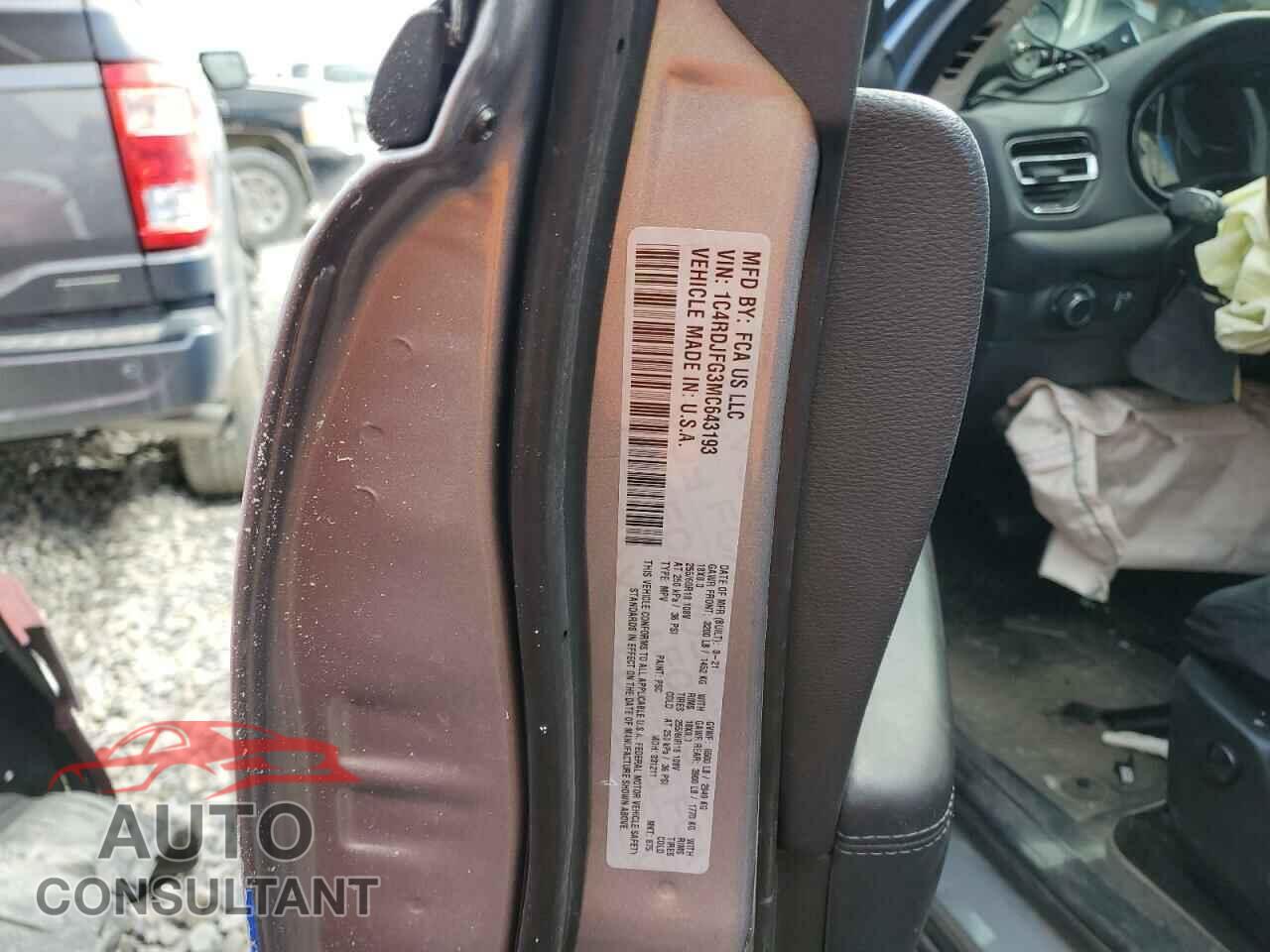 DODGE DURANGO 2021 - 1C4RDJFG3MC643193
