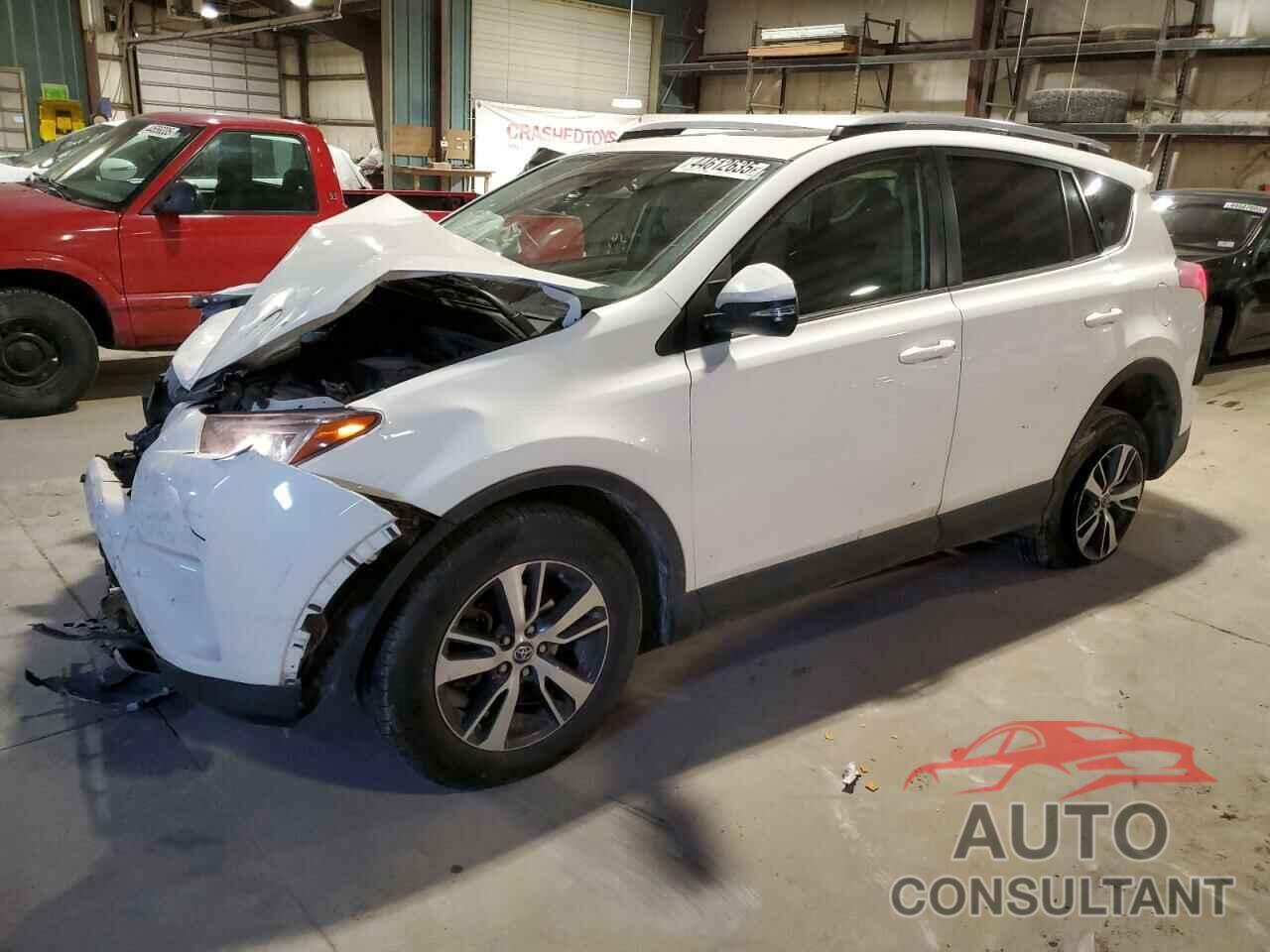 TOYOTA RAV4 2017 - JTMRFREV8HJ105812