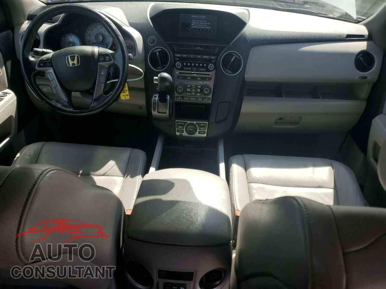 HONDA PILOT 2013 - 5FNYF3H96DB008519