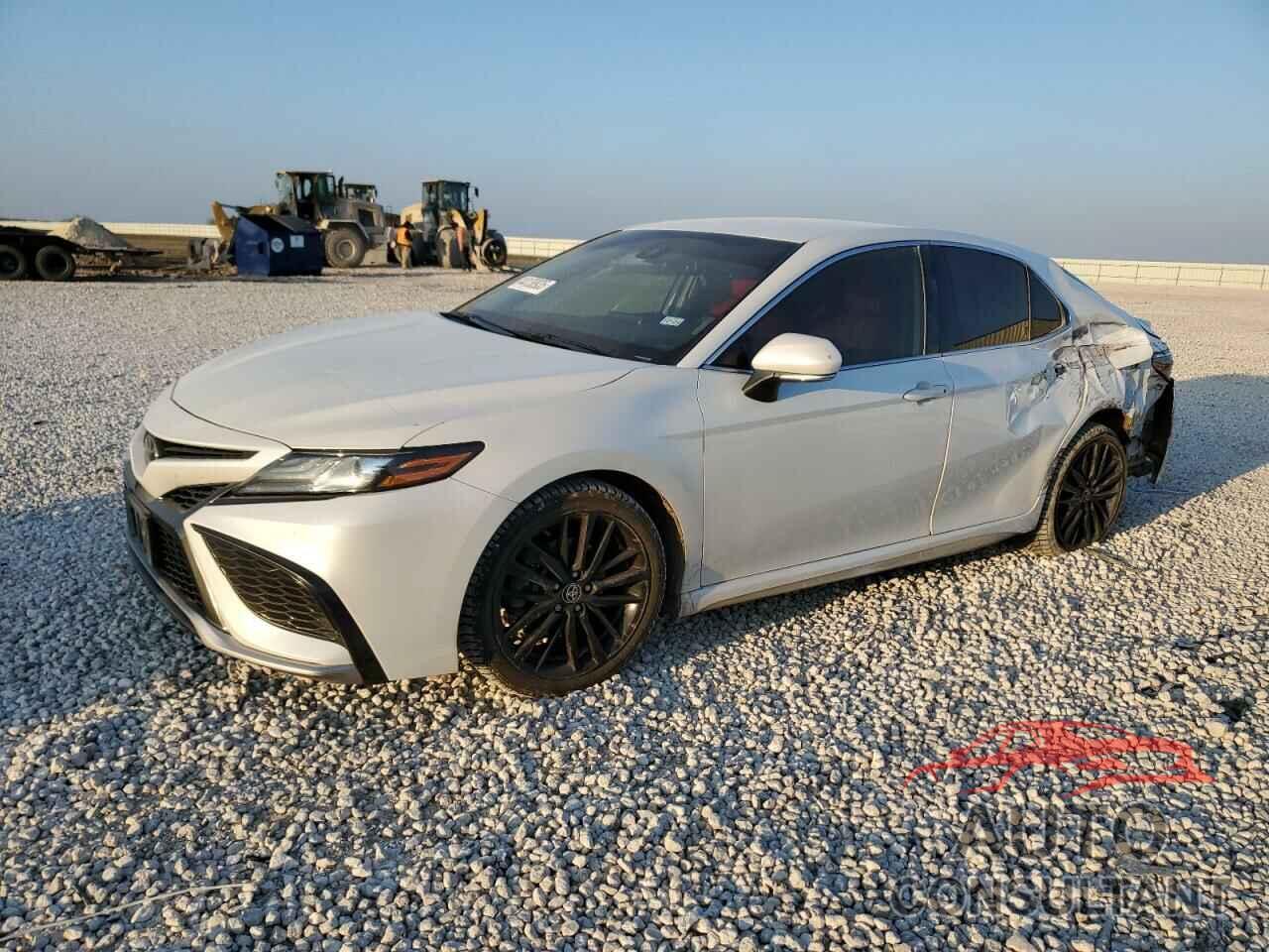 TOYOTA CAMRY 2021 - 4T1K61AK4MU590498