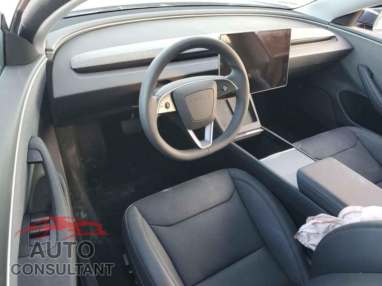 TESLA MODEL 3 2024 - 5YJ3E1EA2RF860860