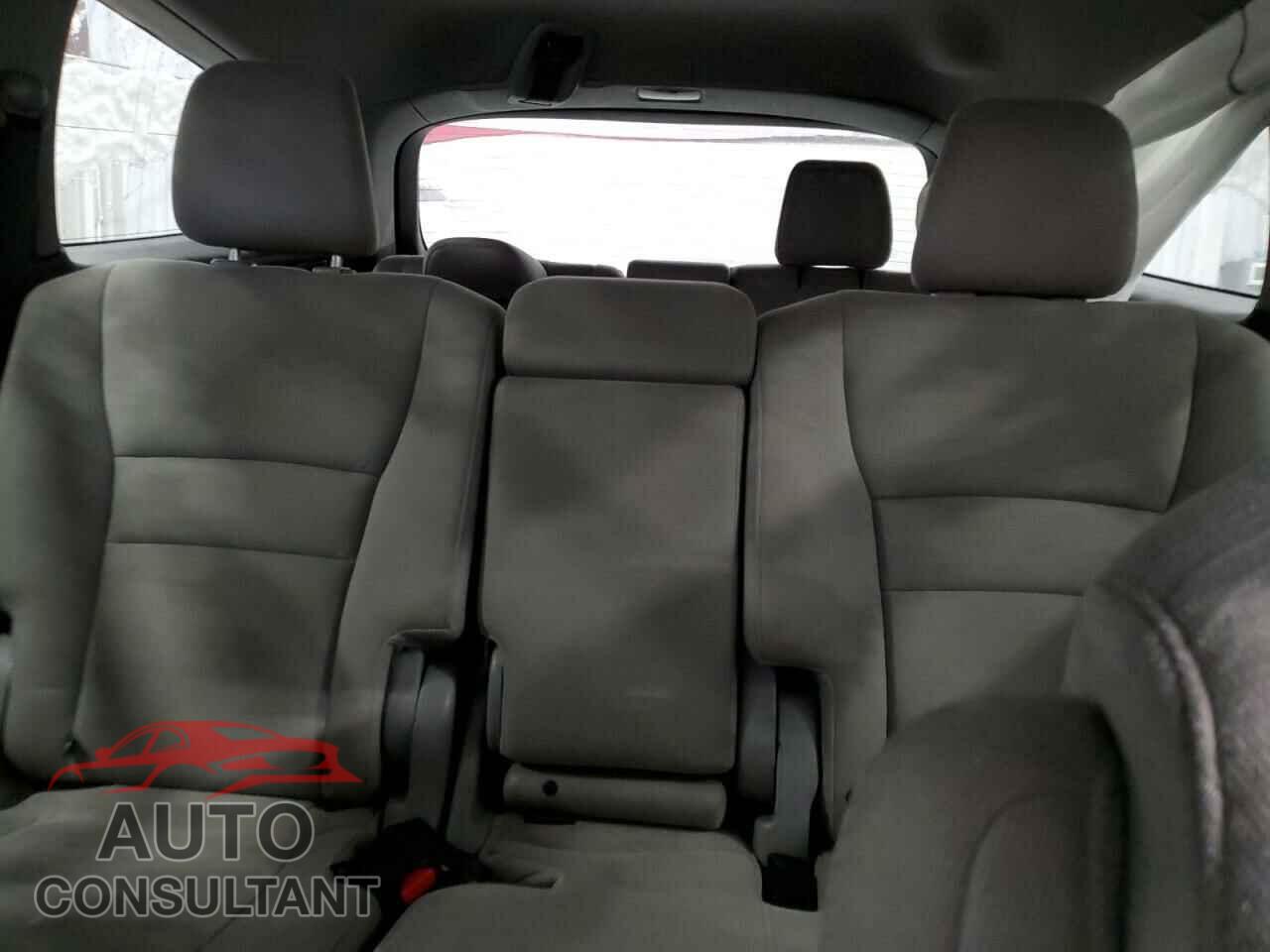 HONDA PILOT 2017 - 5FNYF6H19HB088464