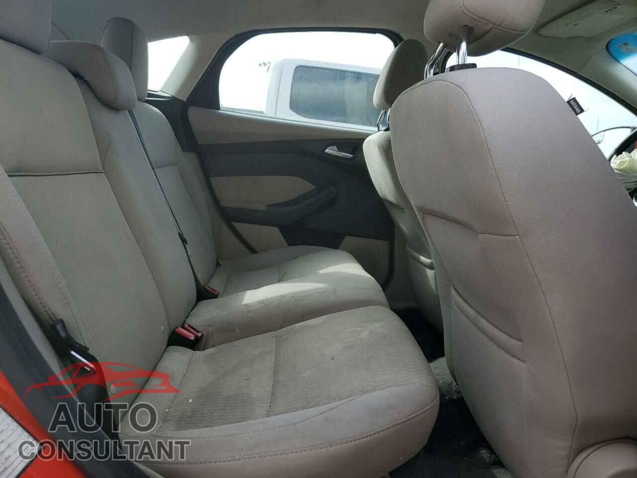 FORD FOCUS 2012 - 1FAHP3M27CL333476