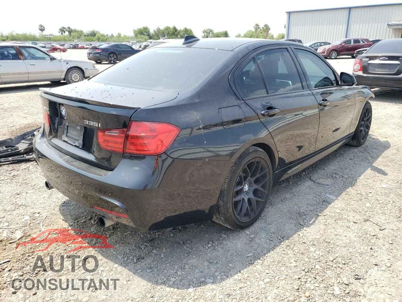 BMW 3 SERIES 2013 - WBA3B9G51DNP39414