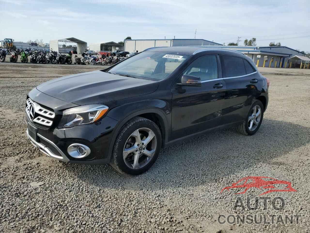 MERCEDES-BENZ GLA-CLASS 2019 - WDCTG4EB7KU014056