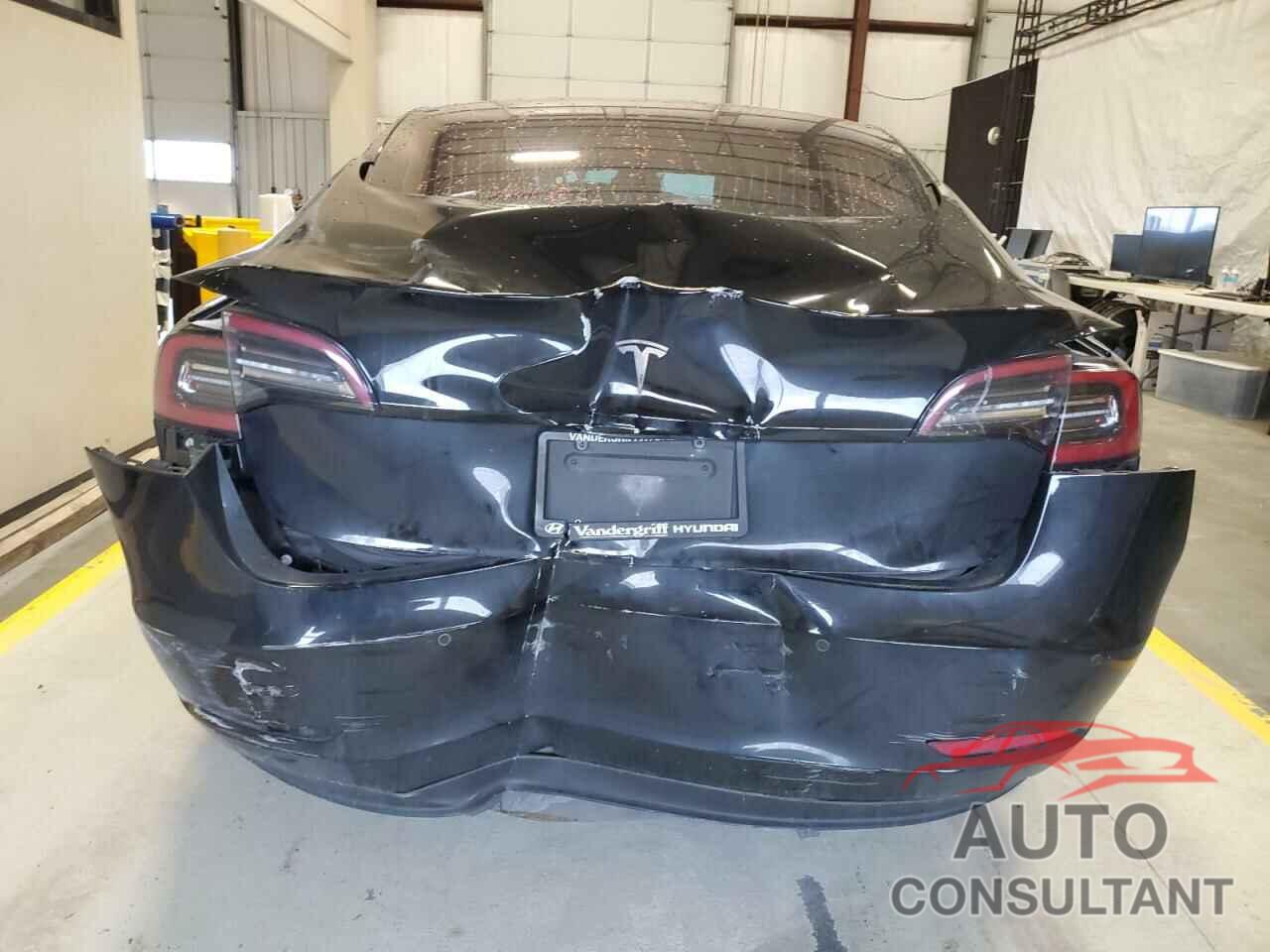 TESLA MODEL 3 2018 - 5YJ3E1EA2JF172376