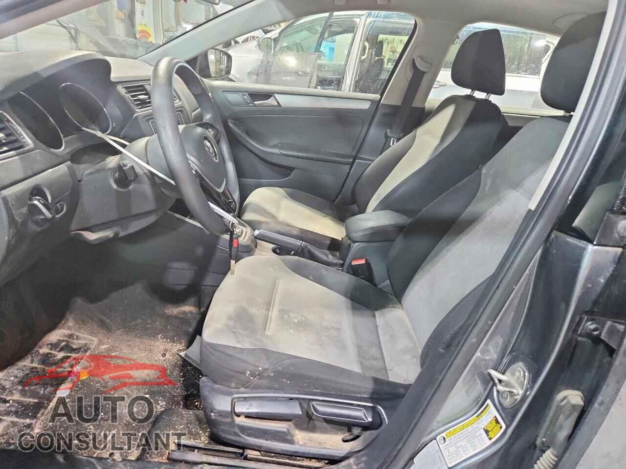 VOLKSWAGEN JETTA 2017 - 3VW2B7AJ2HM331834