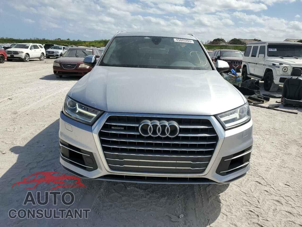 AUDI Q7 2017 - WA1LAAF78HD021438