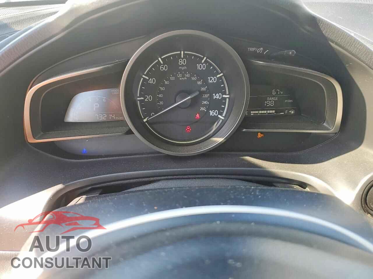 MAZDA 3 2018 - 3MZBN1V38JM247748