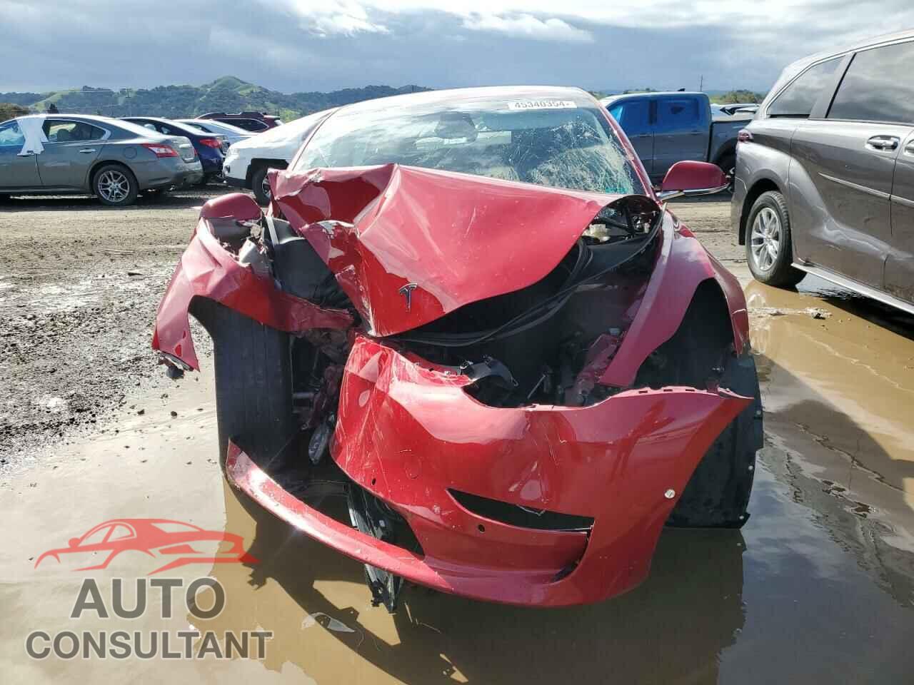 TESLA MODEL 3 2018 - 5YJ3E1EA9JF008932
