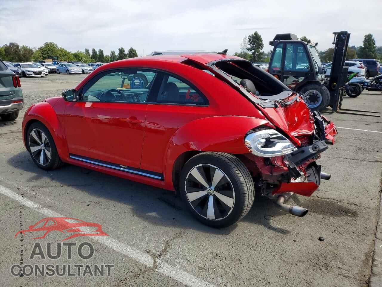 VOLKSWAGEN BEETLE 2012 - 3VWVA7AT3CM609313