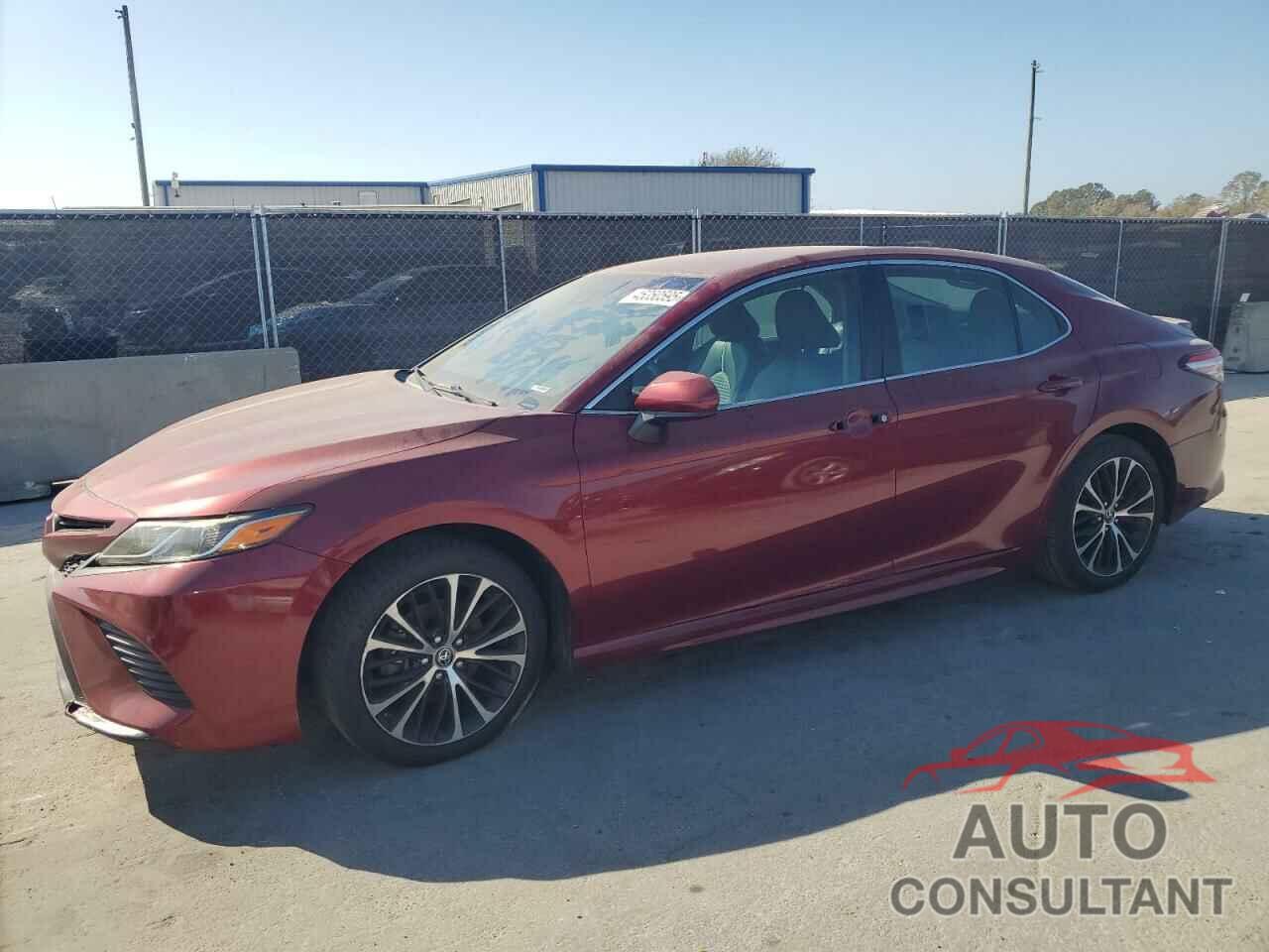 TOYOTA CAMRY 2018 - 4T1B11HK3JU530129