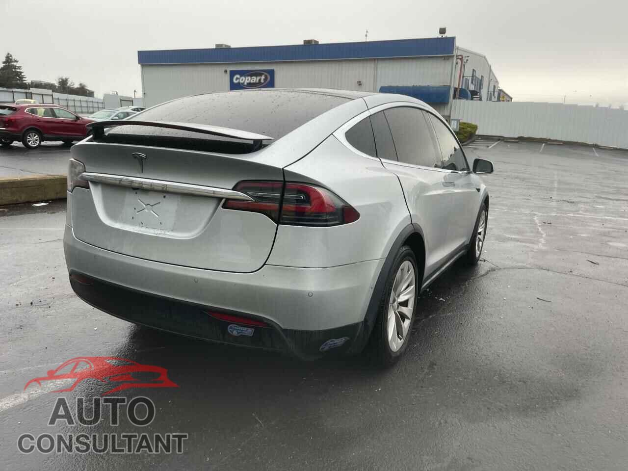 TESLA MODEL X 2017 - 5YJXCAE2XHF051959