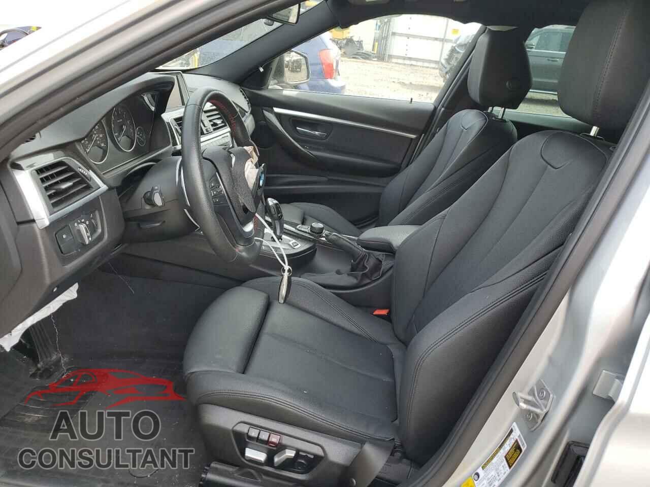 BMW 3 SERIES 2018 - WBA8E1C53JA171545