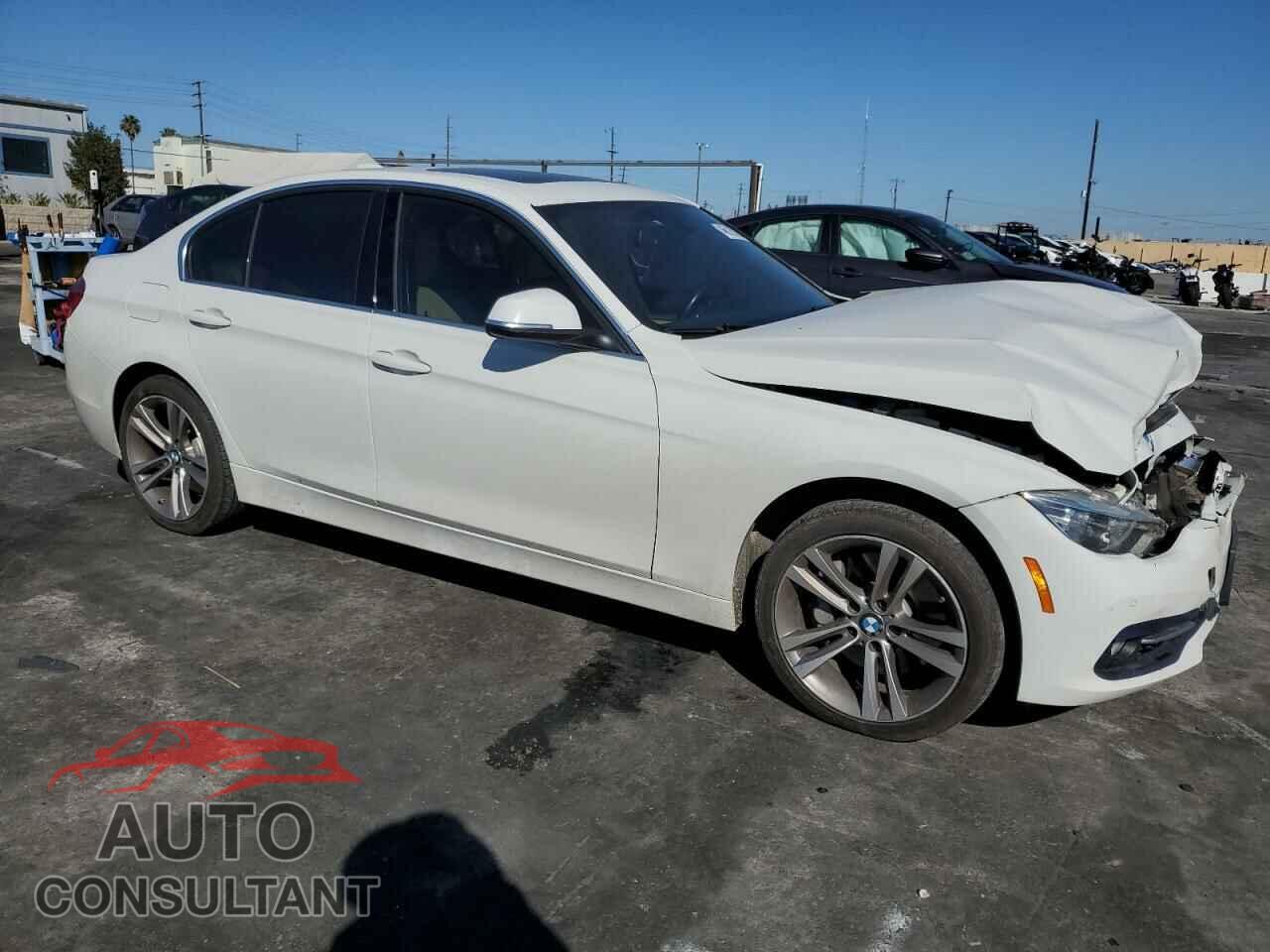 BMW 3 SERIES 2017 - WBA8B3C31HK777675