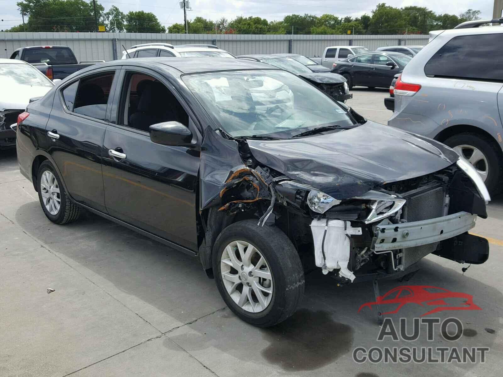 NISSAN VERSA 2017 - 3N1CN7AP5HL857094
