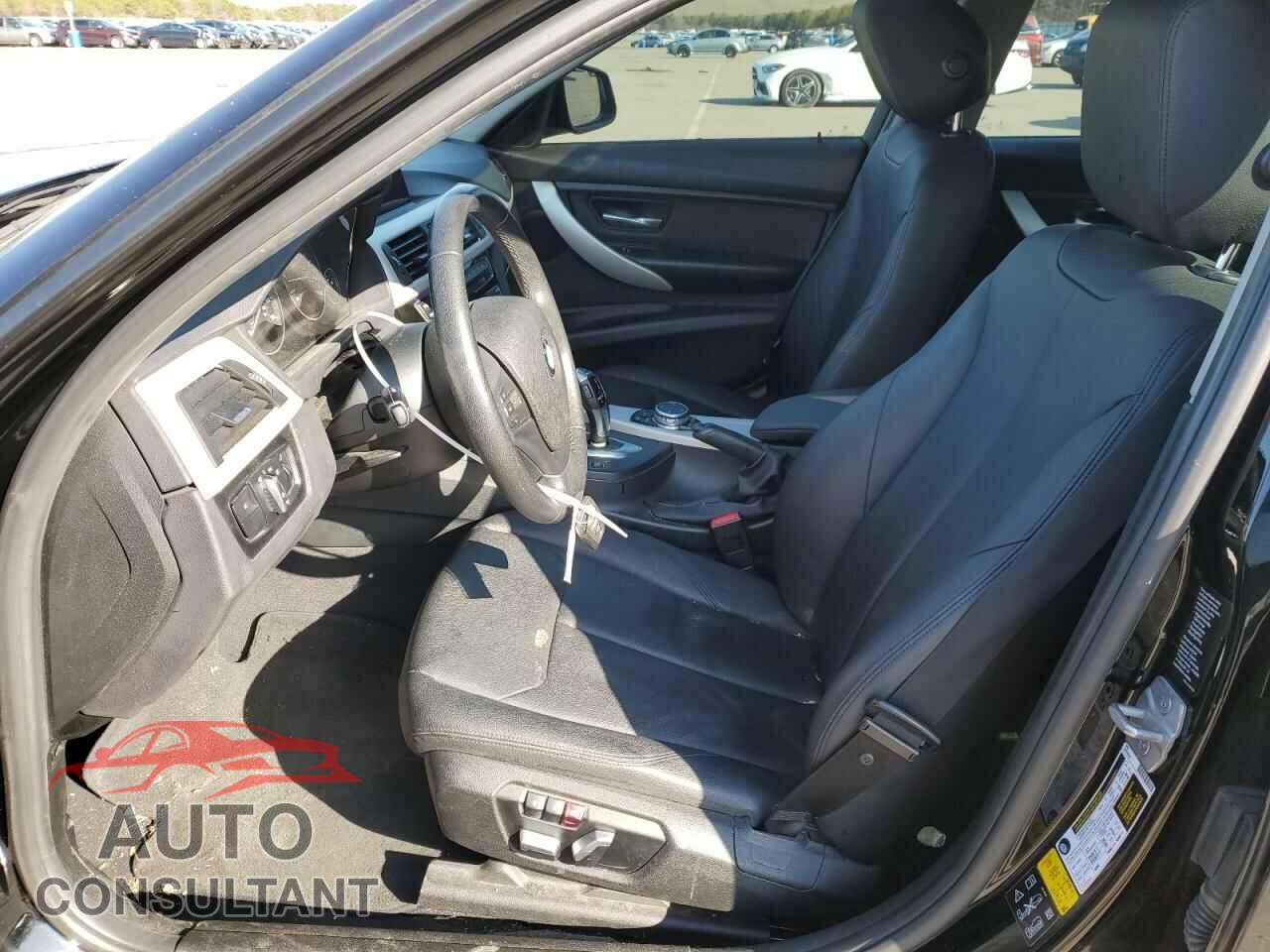 BMW 3 SERIES 2016 - WBA8E5G54GNU22026