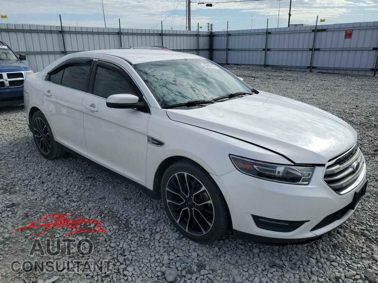 FORD TAURUS 2017 - 1FAHP2E80HG127784