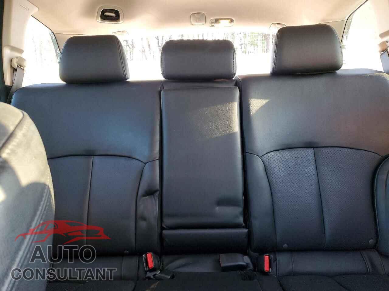 SUBARU OUTBACK 2014 - 4S4BRBLC5E3223152