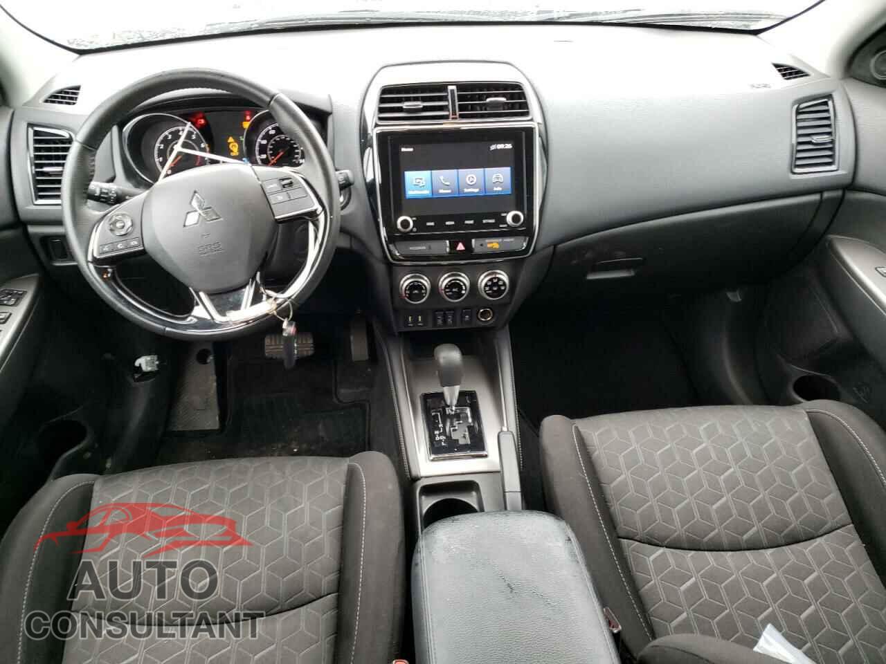 MITSUBISHI OUTLANDER 2020 - JA4AP4AU3LU008562