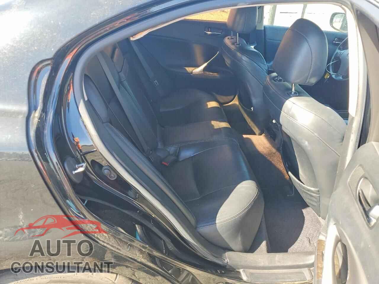 LEXUS IS 2009 - JTHBK262395103211