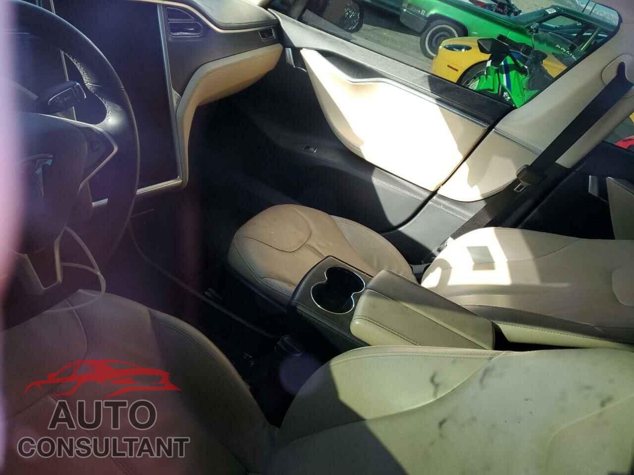 TESLA MODEL S 2013 - 5YJSA1BG9DFP11046