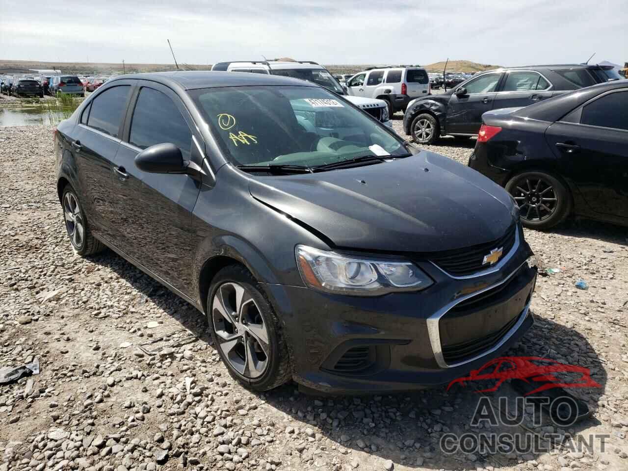 CHEVROLET SONIC 2017 - 1G1JF5SB9H4102117