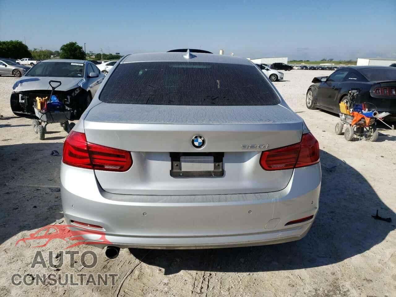 BMW 3 SERIES 2016 - WBA8E1G59GNU11628