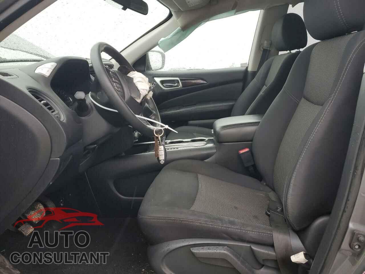 NISSAN PATHFINDER 2018 - 5N1DR2MN4JC604526