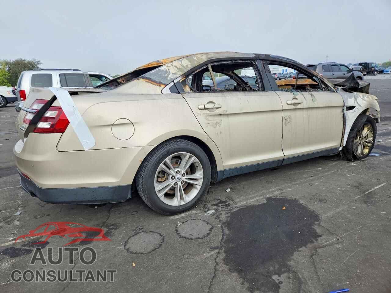 FORD TAURUS 2017 - 1FAHP2E80HG128580