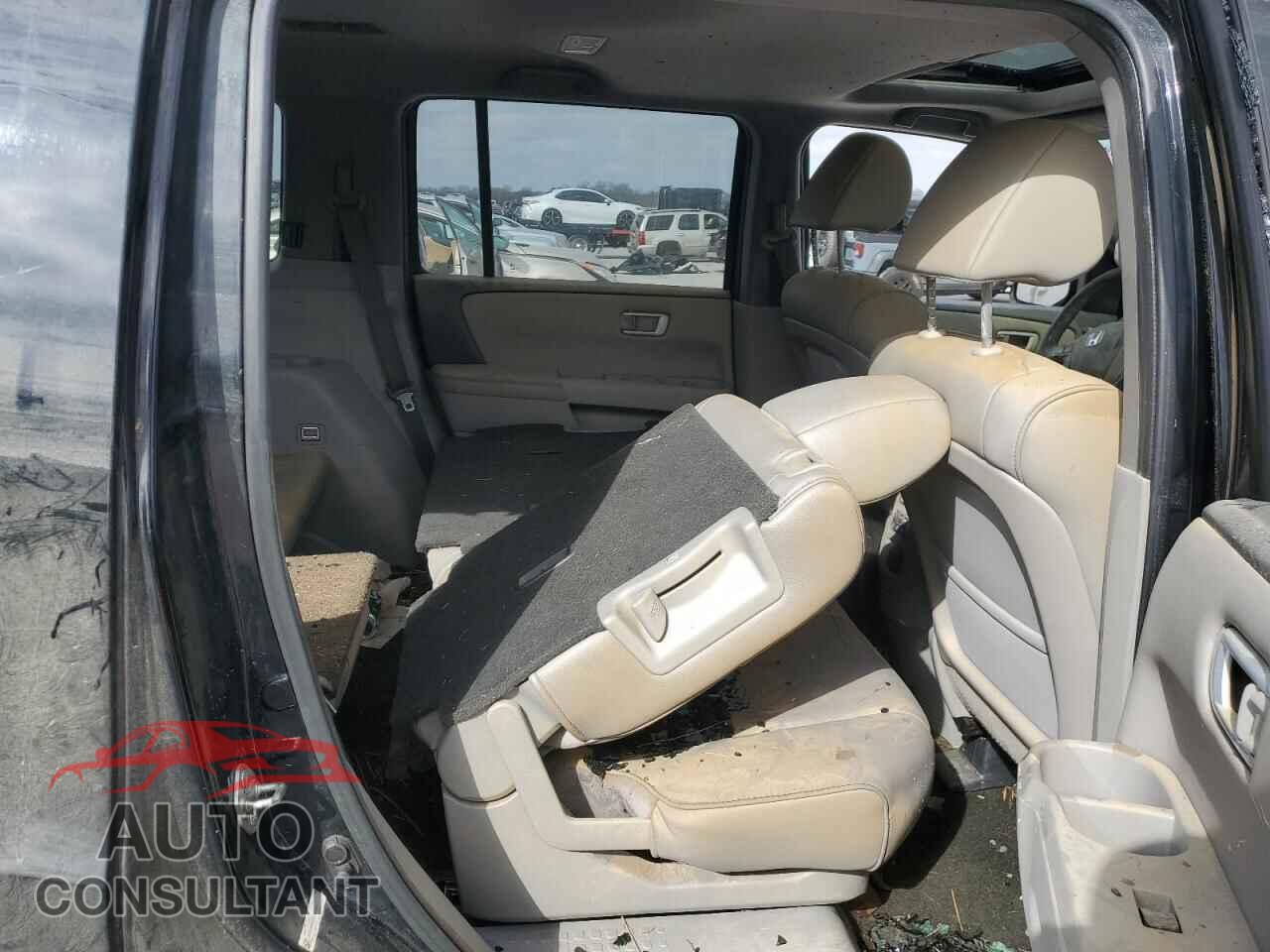 HONDA PILOT 2015 - 5FNYF4H5XFB007394
