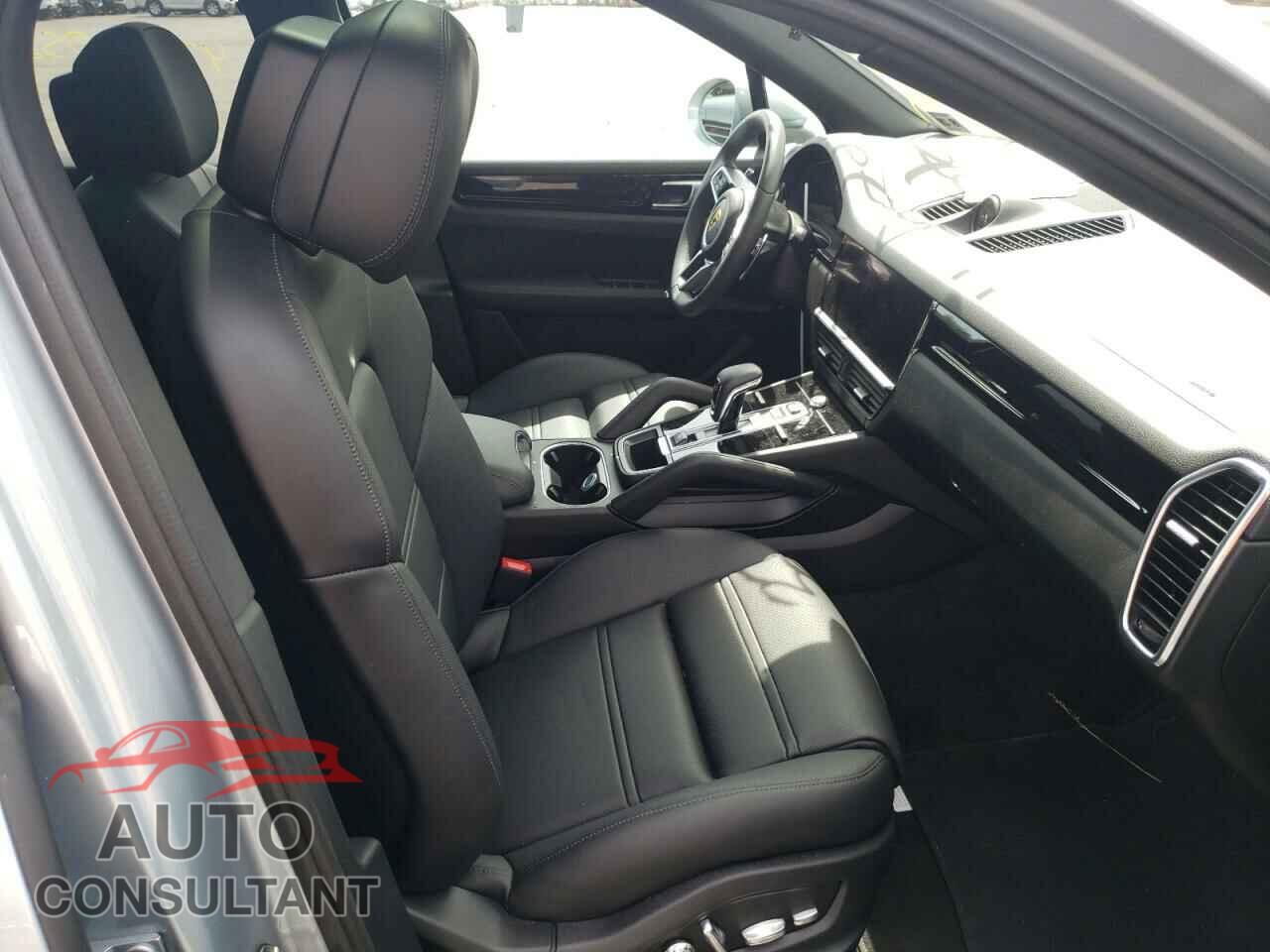 PORSCHE CAYENNE 2021 - WP1AA2AY1MDA09384