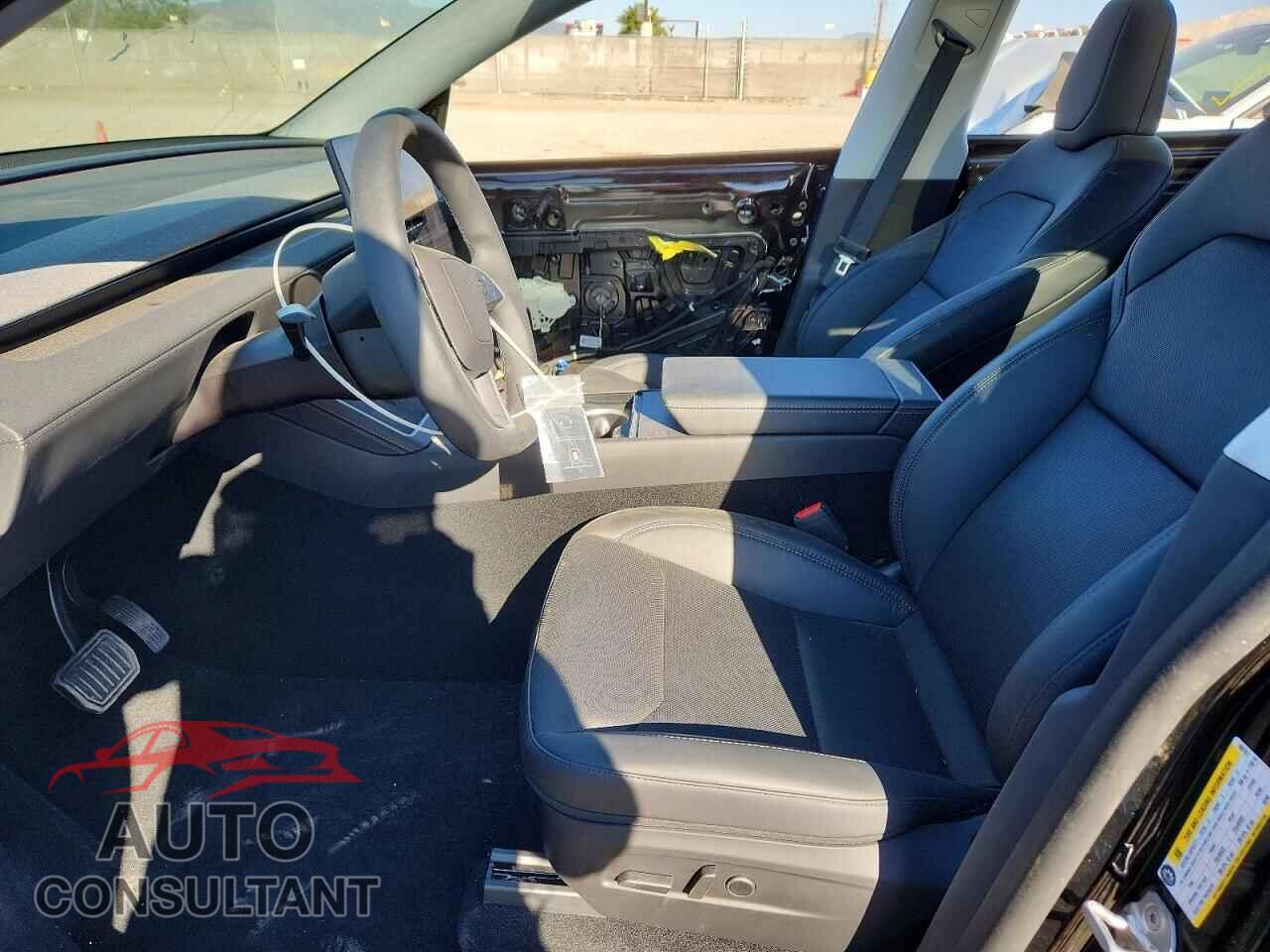 TESLA MODEL Y 2026 - 7SAYGDEEXTA589767