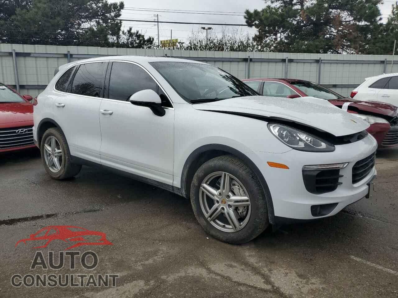 PORSCHE CAYENNE 2017 - WP1AB2A25HLA50539