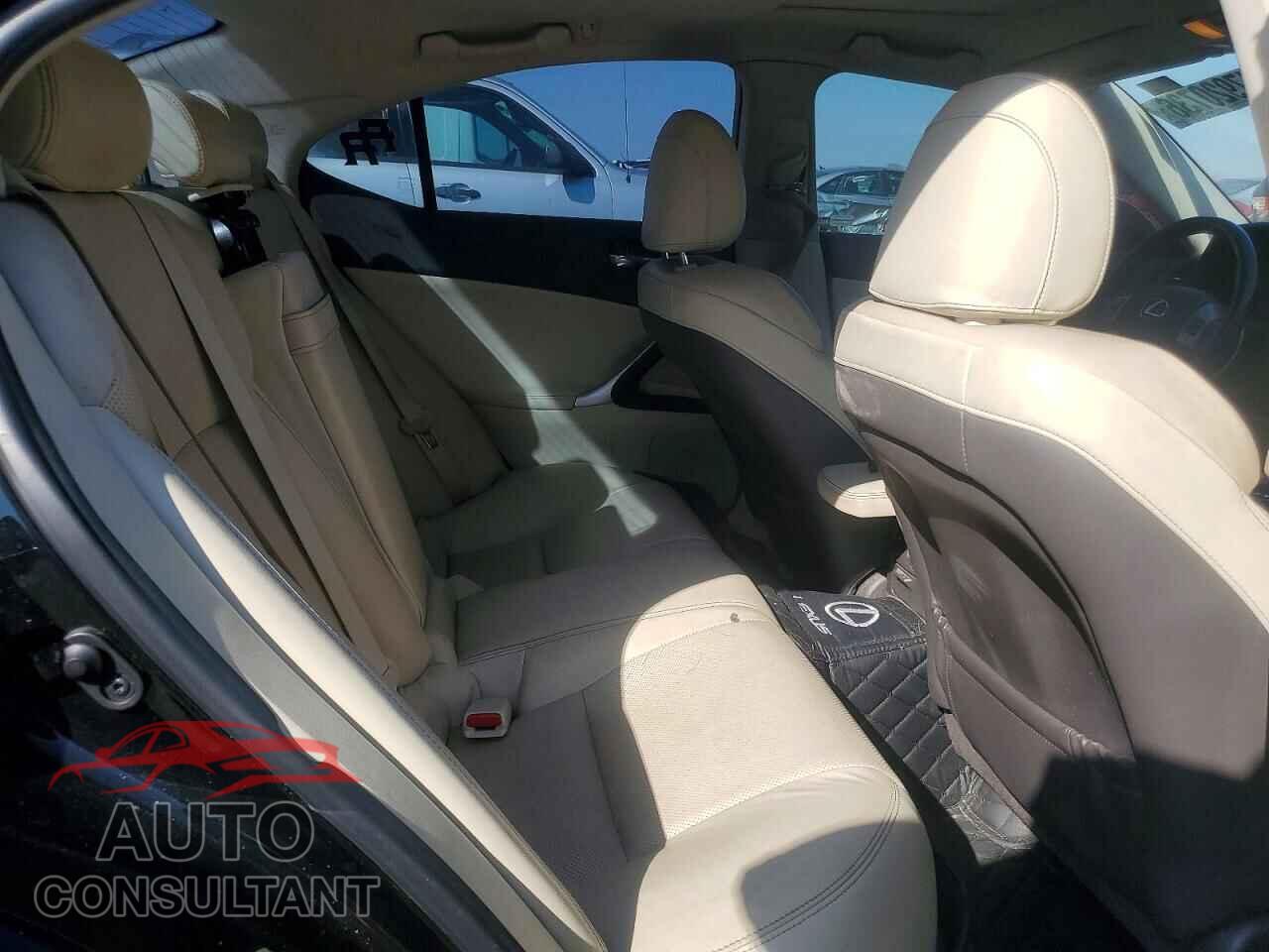 LEXUS IS 2012 - JTHBF5C28C5158853