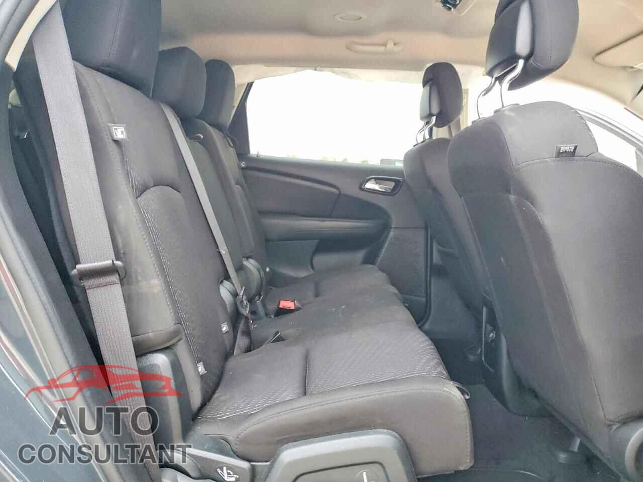 DODGE JOURNEY 2017 - 3C4PDCGG8HT581656