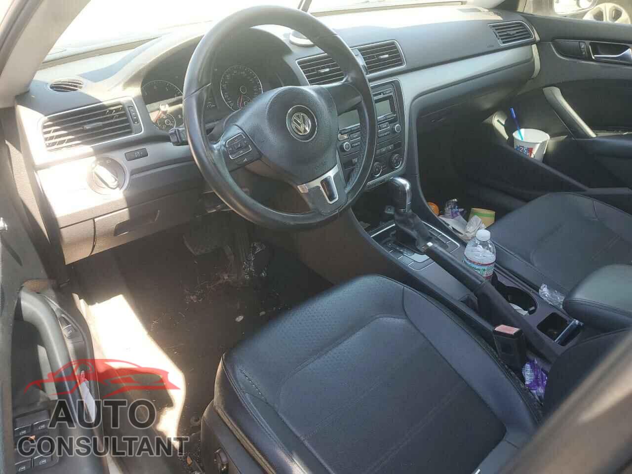 VOLKSWAGEN PASSAT 2014 - 1VWAT7A37EC032430
