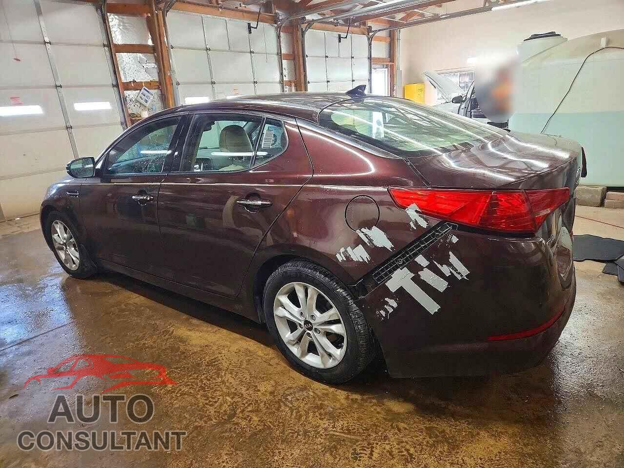 KIA OPTIMA 2011 - KNAGN4A70B5112092