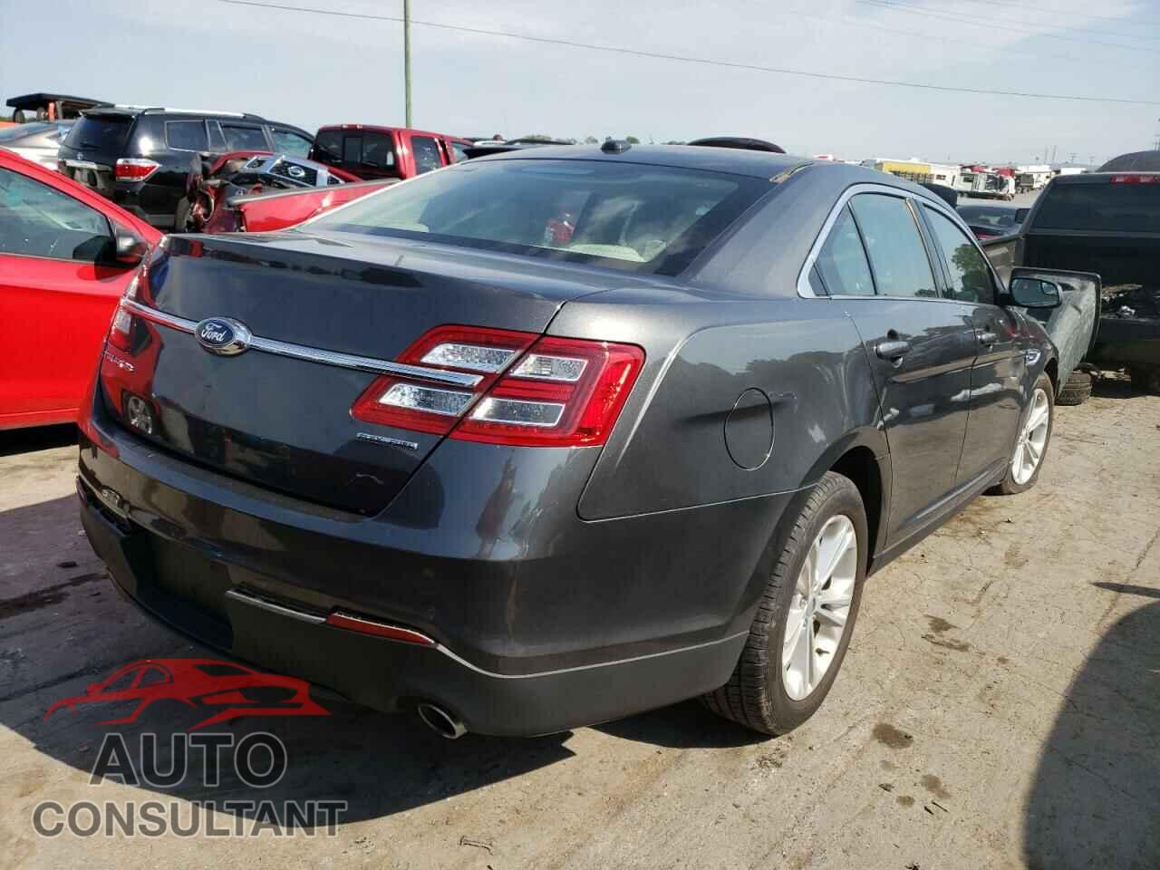 FORD TAURUS 2017 - 1FAHP2D82HG121485
