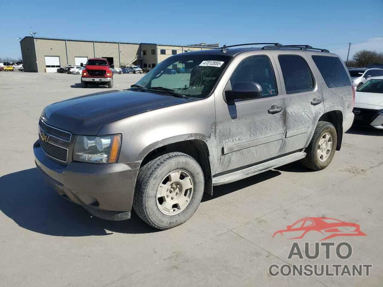 CHEVROLET TAHOE 2013 - 1GNSKBE04DR202047