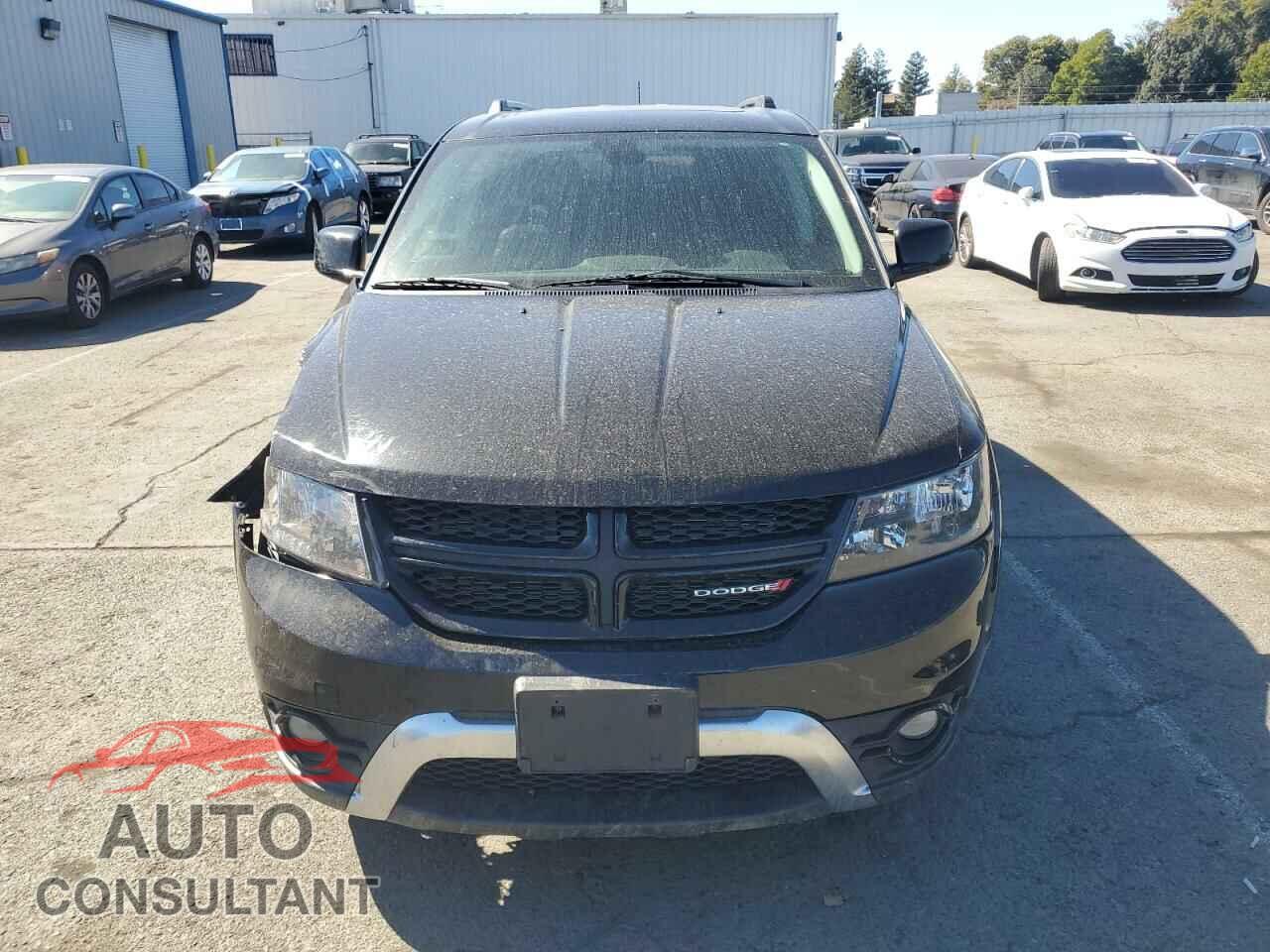 DODGE JOURNEY 2020 - 3C4PDCGB1LT266615
