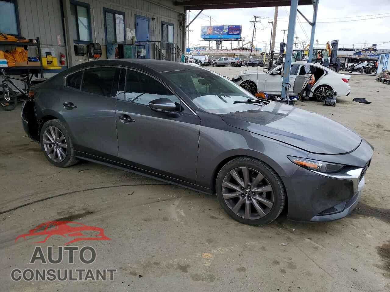 MAZDA 3 2019 - JM1BPACM9K1100054