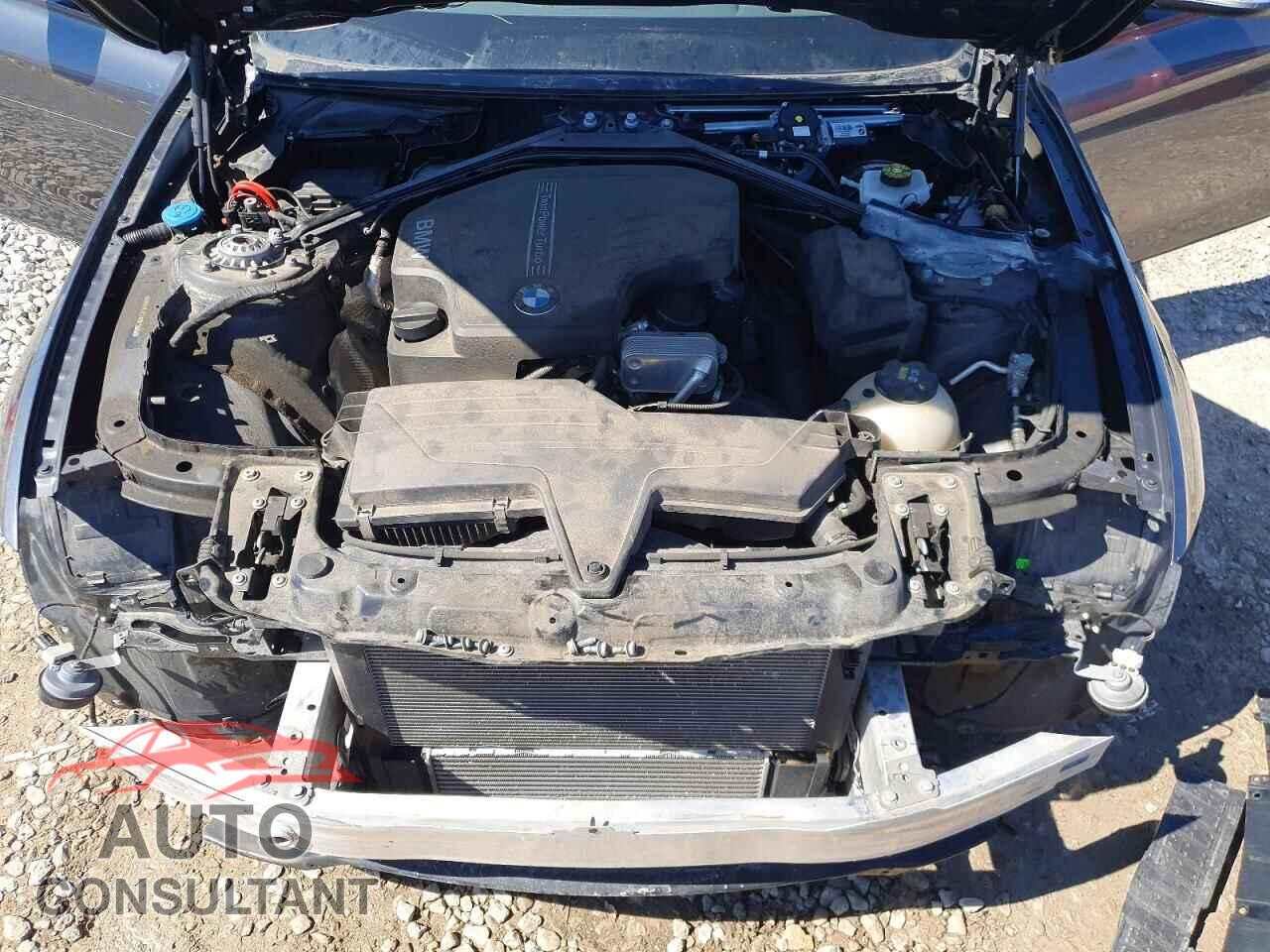 BMW 3 SERIES 2017 - WBA8A3C31HK692080
