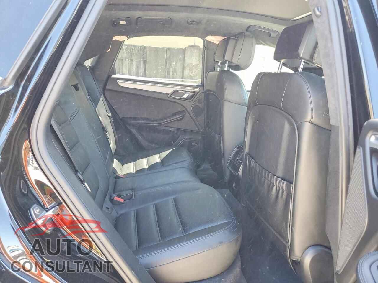 PORSCHE MACAN 2017 - WP1AF2A50HLB61305