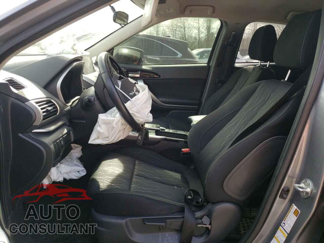 MITSUBISHI ECLIPSE 2018 - JA4AT5AA4JZ038449